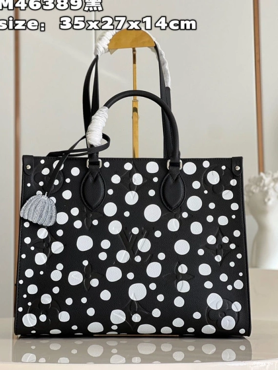 LOUIS VUITTON MM ONTHEGO 0717